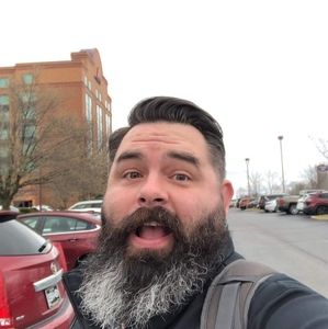 Meet your Posher, Thomas